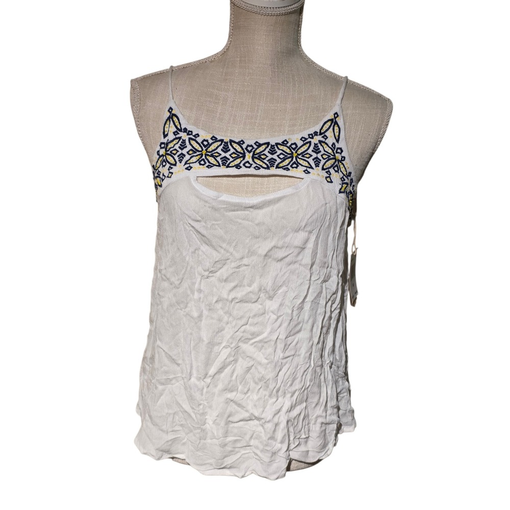Green Dragon NWT Bamboo White Embroidered Cutout Tank Top Medium Tie Back Casual
